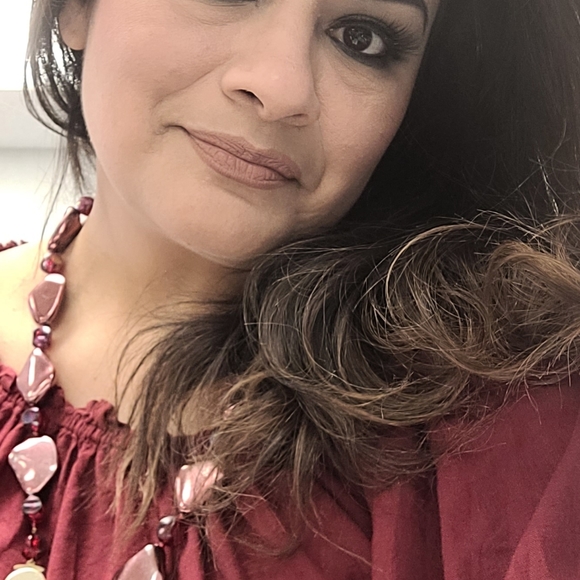 Meet your Posher, Lisa - Picture 4 of 6